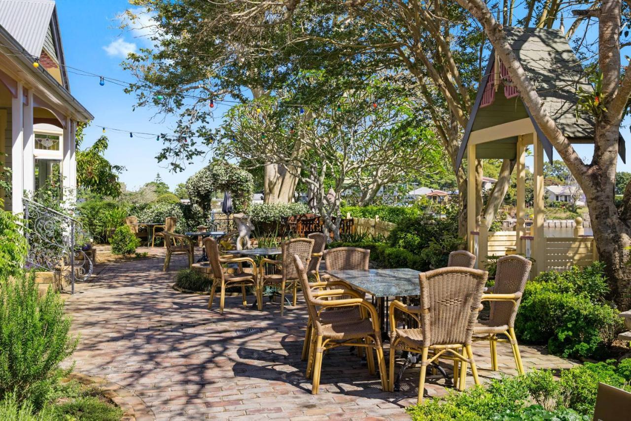 The Old Bank Gladstone Licensed Restaurant & Boutique Accommodation Hat Head 外观 照片