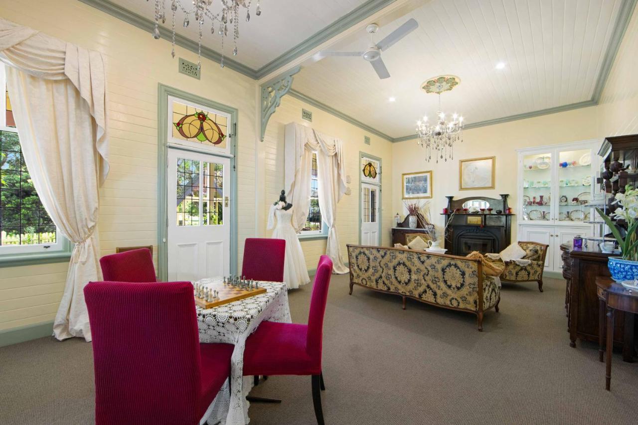 The Old Bank Gladstone Licensed Restaurant & Boutique Accommodation Hat Head 外观 照片
