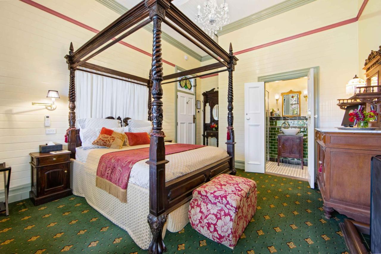The Old Bank Gladstone Licensed Restaurant & Boutique Accommodation Hat Head 外观 照片
