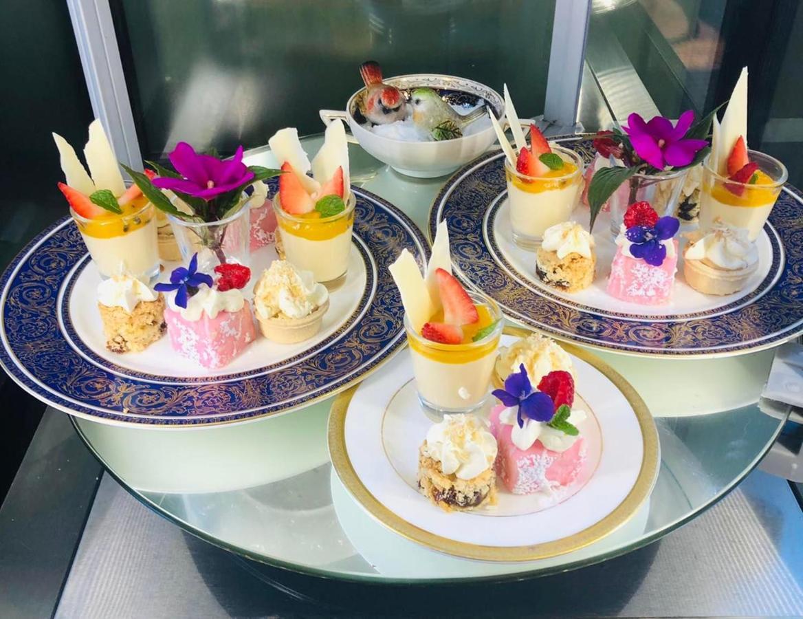 The Old Bank Gladstone Licensed Restaurant & Boutique Accommodation Hat Head 外观 照片