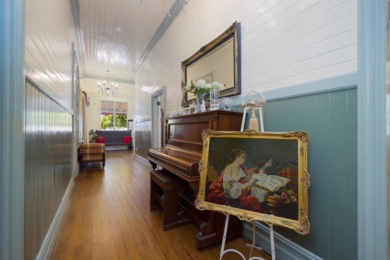 The Old Bank Gladstone Licensed Restaurant & Boutique Accommodation Hat Head 外观 照片